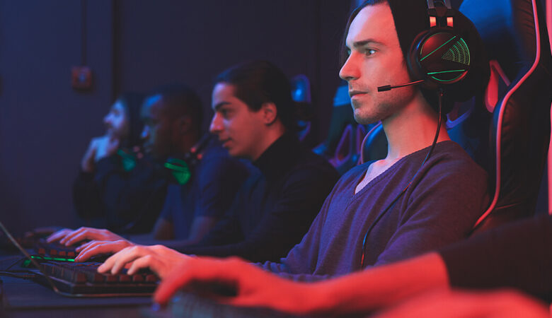 The Rise of E-Sports: How Gaming Became a Global Phenomenon